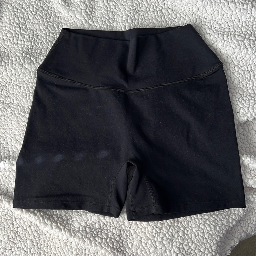 NWOT Cropshop Boutique Sierra 4in Black Shorts Size Large